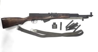 Samonabíjecí puška SKS Simonov, r.: 7,62 x 39
